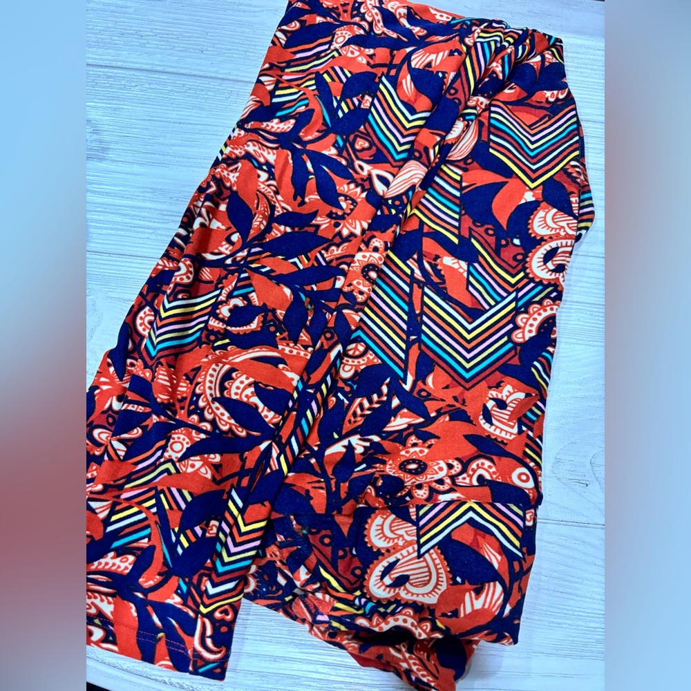 Vibrant Patterned LuLaRoe Leggings